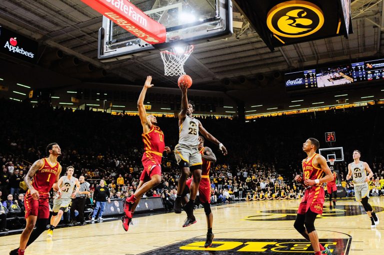 IOWA 98, ISU 84: Hawkeyes’ drop Cyclones with a pair of stunning runs