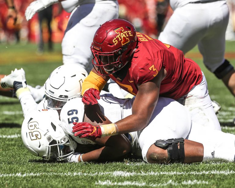 GRAY: JaQuan Bailey’s success at D-end mirrored by the ISU defense as a whole