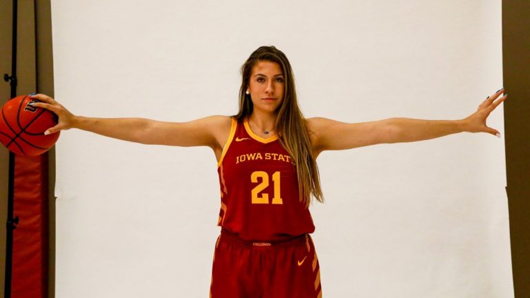 WBB: Latest ’21 commit Maggie Vick growing rapidly ahead of career in Ames