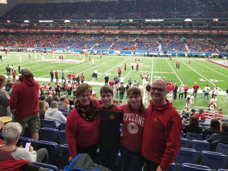 FANATIC FAVORITE: Eric and Kristi Wittrock