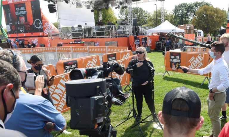 GAMEDAY NOTEBOOK: Holly Rowe’s longtime connection to Matt Campbell, Big 12 expansion talk and more