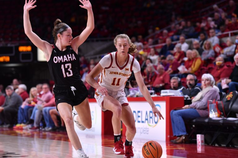 WBB: Cyclones breeze past Omaha despite shooting woes in opener