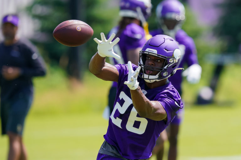 Nwangwu named NFC Special Teams Player of the Week