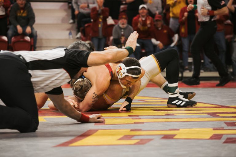 Cyclones win 37-7 at home over Wyoming