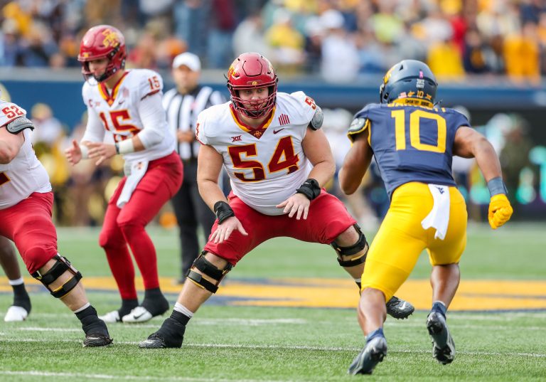 Jarrod Hufford named to Outland Trophy Watch List