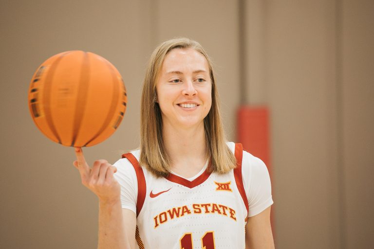 WBB: Emily Ryan named to Nancy Lieberman Award Watch List