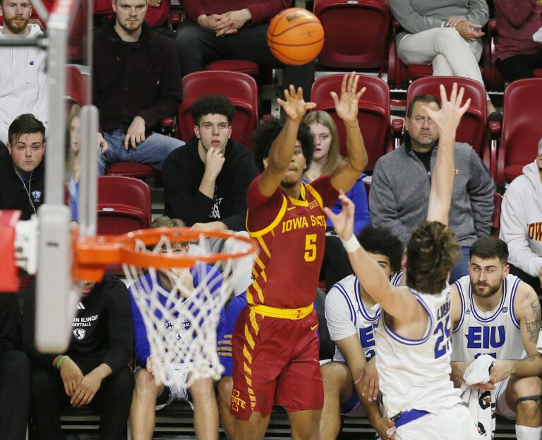 Eastern Illinois can’t keep up with Iowa State’s Jones as the Cyclones cruise to an 80-48 win