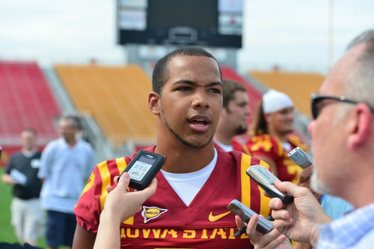 Jantz, Barnett still battling for starting nod